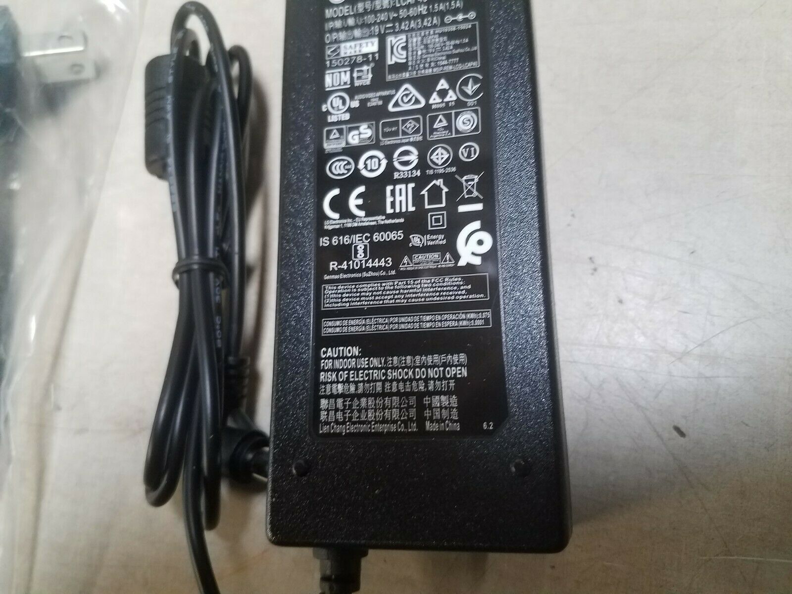 NEW LG Electronics LCAP40 19V 3.42A AC Adapter for 49LJ5100 LED TV Power Adapter